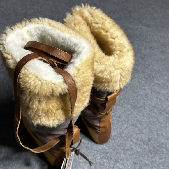 Dark Swan Boots Womens 8 Moccaluk Shearling Lined Waterproof Handmade Native - Picture 13 of 16